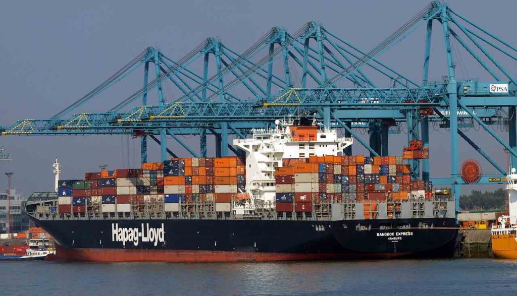 Containerschiff Beladung USA